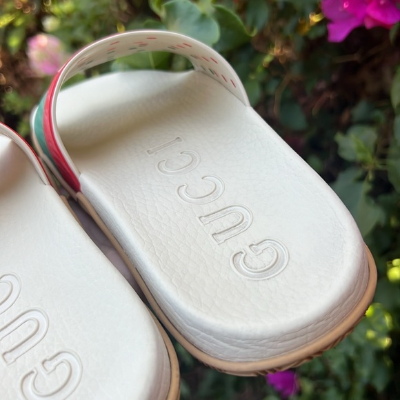 Gucci Rubber GG interlock slides sandals.❤️ - Picture 5 of 17
